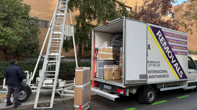 Mudanzas con grúa o con una plataforma elevadora (3)